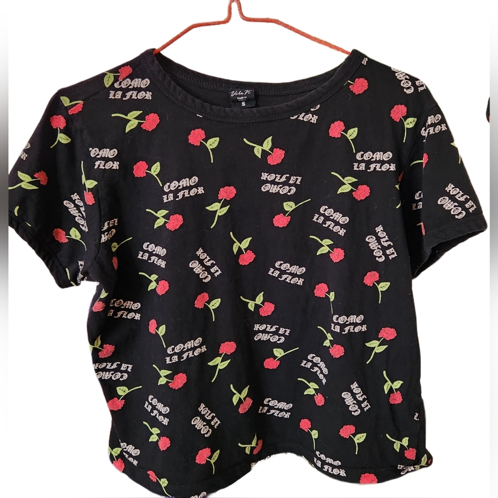 Como La Flor Selena Crop Top